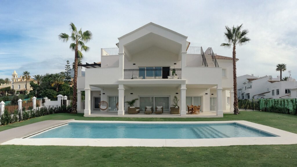VILLA ANDALUCIA
